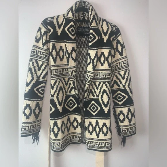 Ladies Powder River Outfitters Cream Aztec Lapel Fringe Knit Cardigan Small - Picture 4 of 9